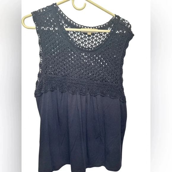 Loft Navy Sleeveless w|Crochet Upper cotton top - Picture 1 of 5